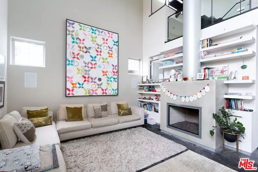 1917 Alberta AVE, Venice, CA 90291