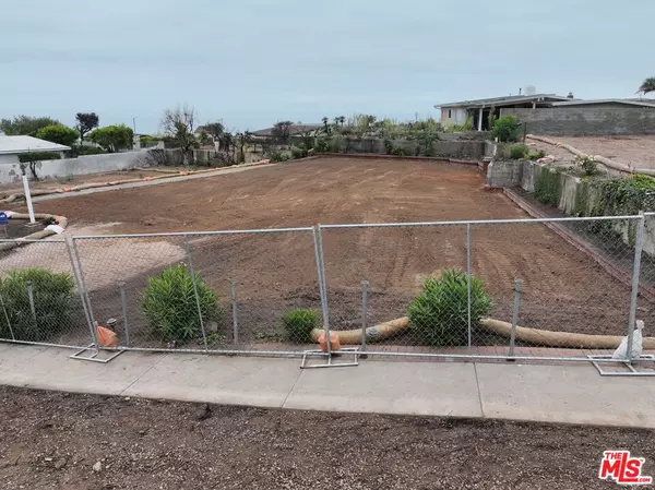 Pacific Palisades, CA 90265,3649 Surfwood Rd