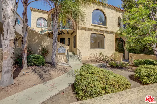 4427 Finley, Los Angeles, CA 90027