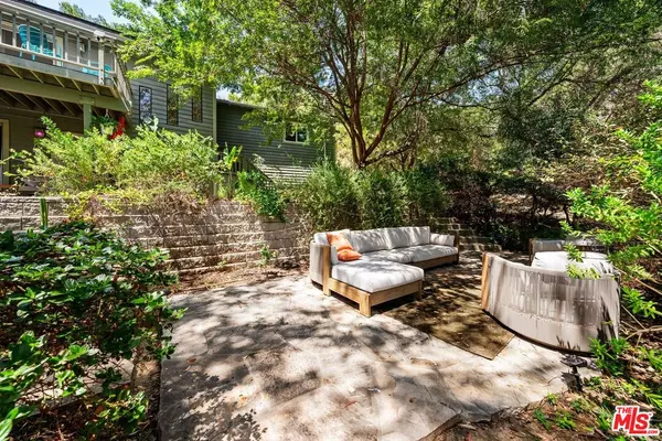 Topanga, CA 90290,22760 Chamera Ln