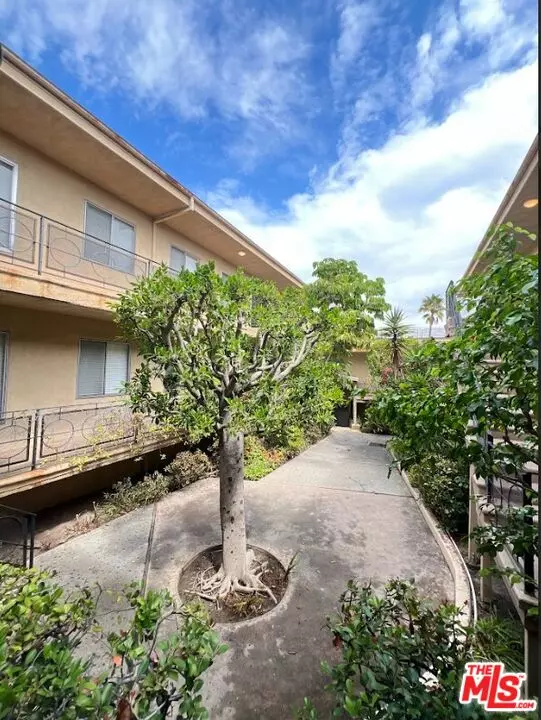 2637 Centinela Ave, Santa Monica, CA 90405