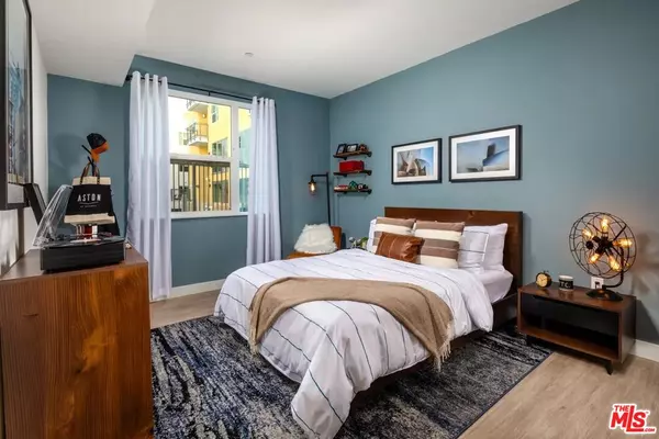 El Monte, CA 91731,10568 Promenade Gateway #521