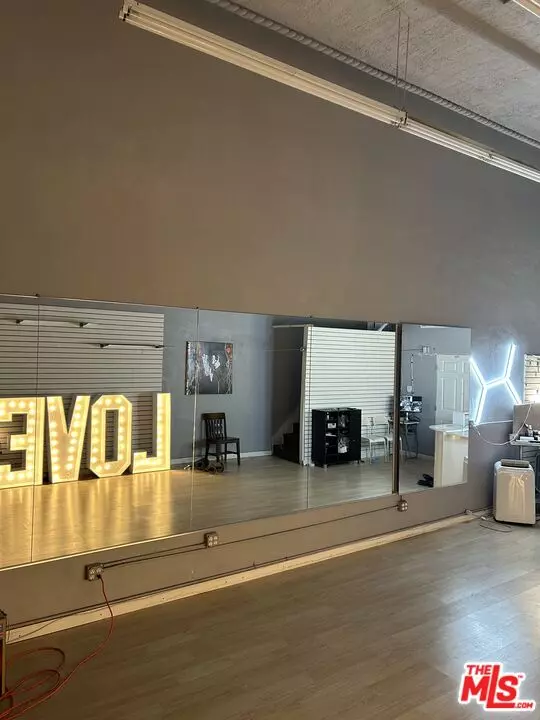 Los Angeles, CA 90028