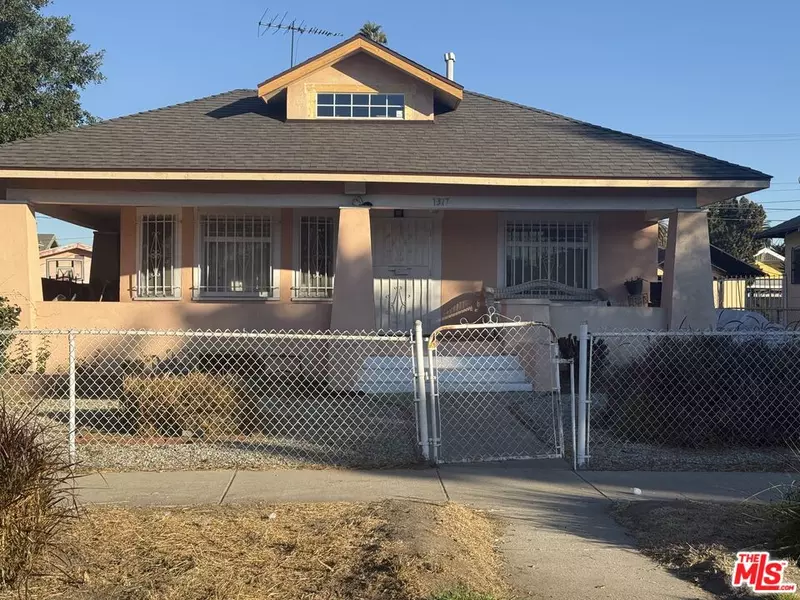 1317 W 48th St, Los Angeles, CA 90037