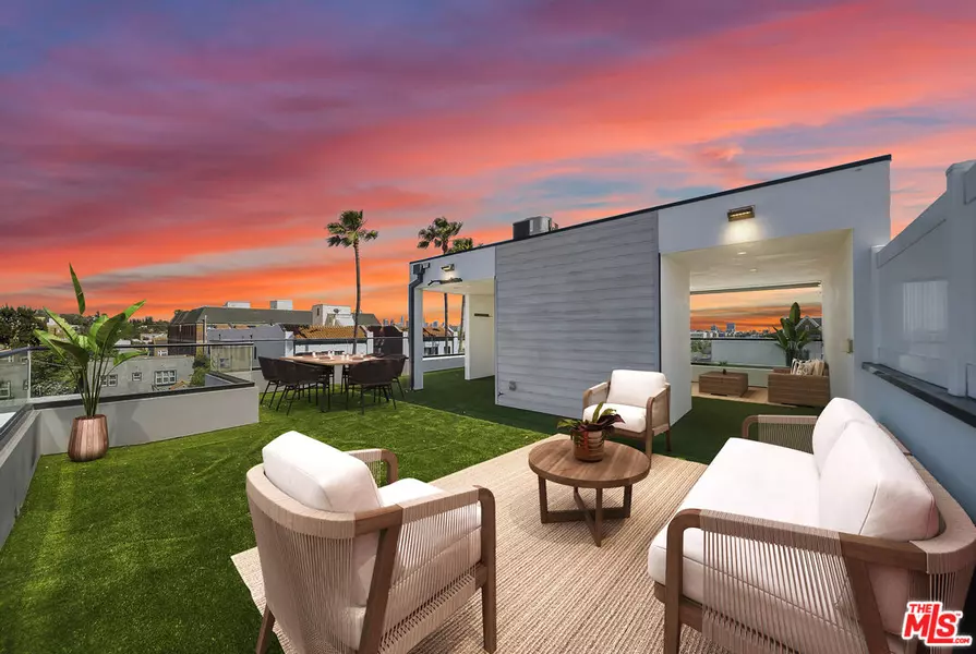 733 N Gramercy Pl, Los Angeles, CA 90038