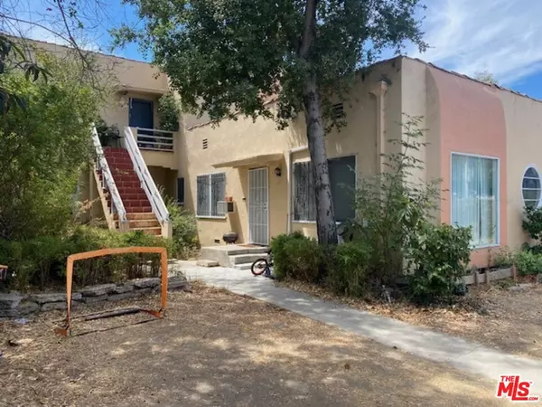 Valley Village, CA 91607,11758 Magnolia Blvd