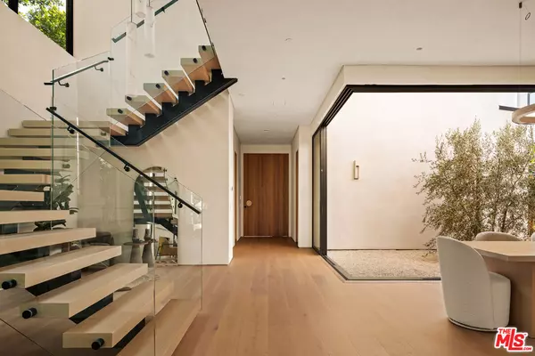 Sherman Oaks, CA 91403,4718 Lemona Ave