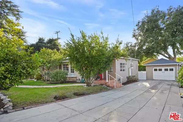 Tujunga, CA 91042,10129 Plainview Ave