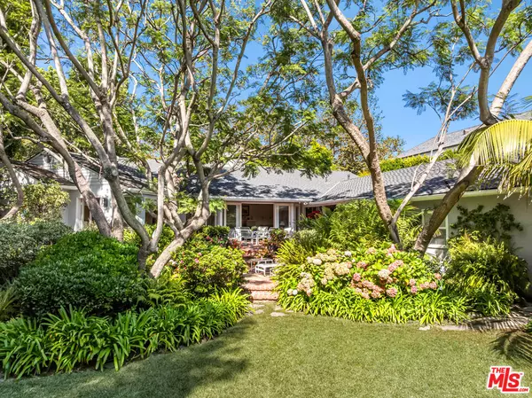 1146 Amalfi Dr, Pacific Palisades, CA 90272