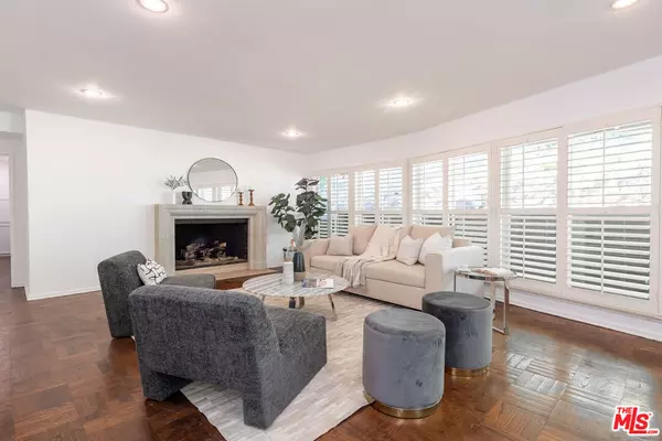 Beverly Hills, CA 90210,2559 HUTTON DR