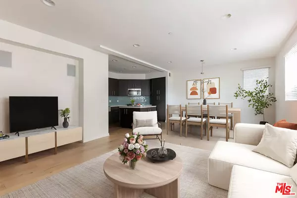 Studio City, CA 91604,11912 Laurelwood Dr #103