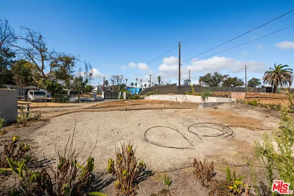 Pacific Palisades, CA 90272,419 Lombard Ave