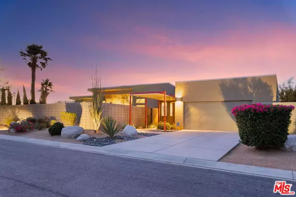 1090 Azure Ct, Palm Springs, CA 92262