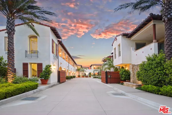 Rolling Hills Estates, CA 90274,28220 Highridge Rd #208