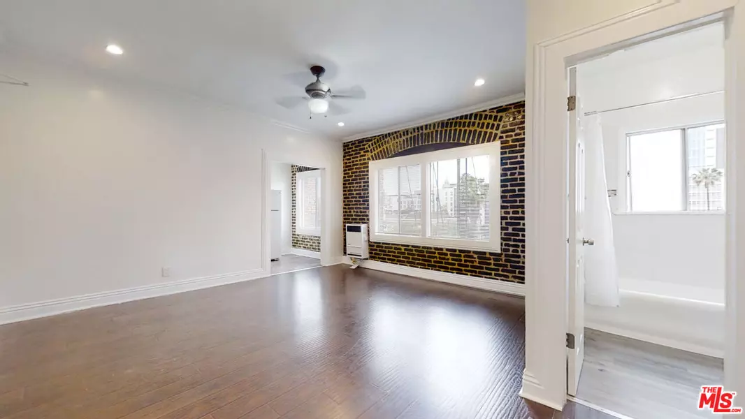 738 New Hampshire Ave #506, Los Angeles, CA 90005