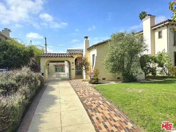 2327 Midvale Ave, Los Angeles, CA 90064