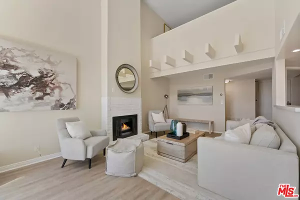 Santa Monica, CA 90405,2677 Centinela Ave #402