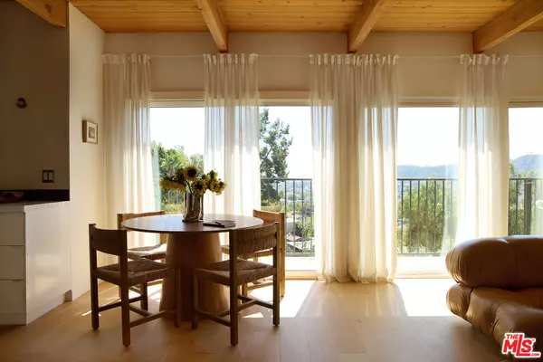 Los Angeles, CA 90065,3032 Future St