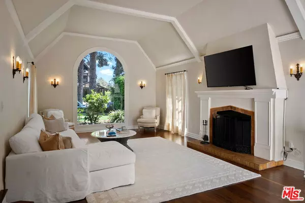 St, Santa Monica, CA 90402