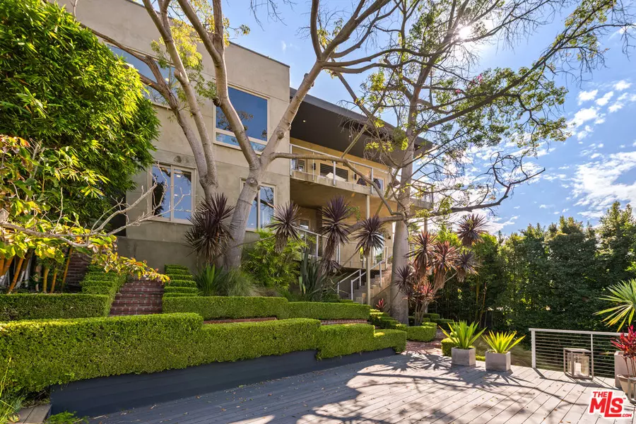 1415 Summitridge Dr, Beverly Hills, CA 90210