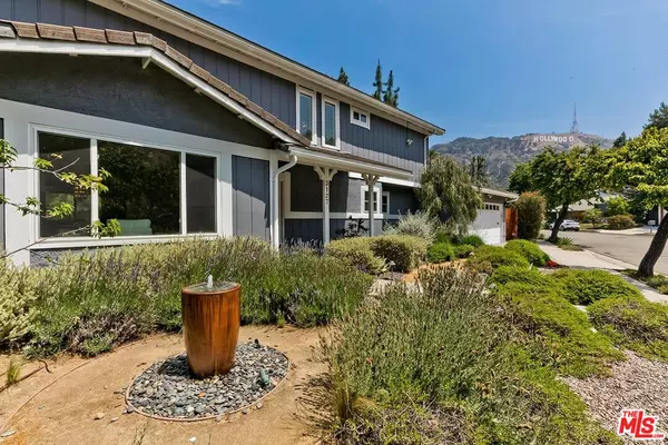 Los Angeles, CA 90068,3127 Arrowhead Dr