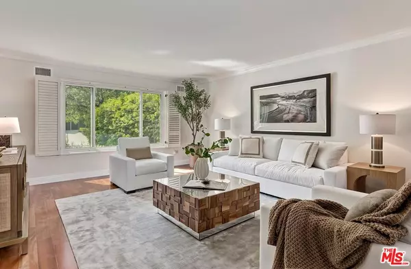 Los Angeles, CA 90068,3127 Arrowhead Dr