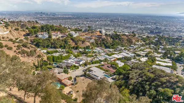 1865 Marcheeta Pl, Los Angeles, CA 90069