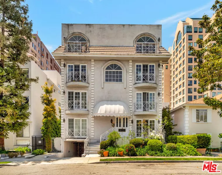 10531 Ashton Ave #201, Los Angeles, CA 90024
