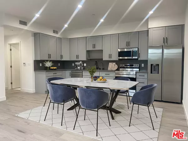 Porter Ranch, CA 91326,10455 Etiwanda Ave