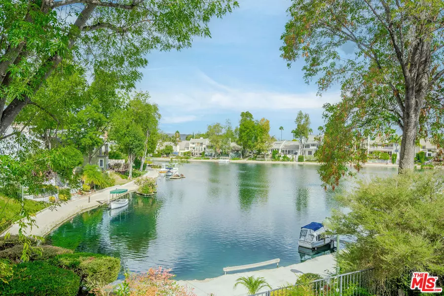 4618 Park Mirasol, Calabasas, CA 91302