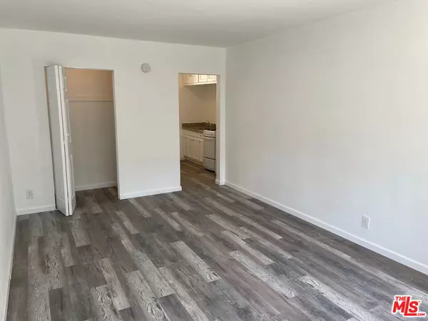 Los Angeles, CA 90019,1620 S St Andrews Pl