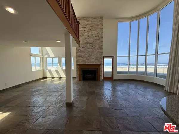 2 Catamaran St #3, Marina Del Rey, CA 90292