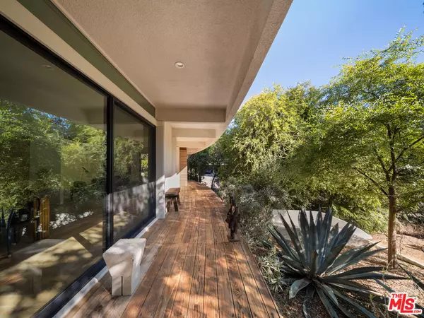 Altadena, CA 91001,176 Jaxine Dr