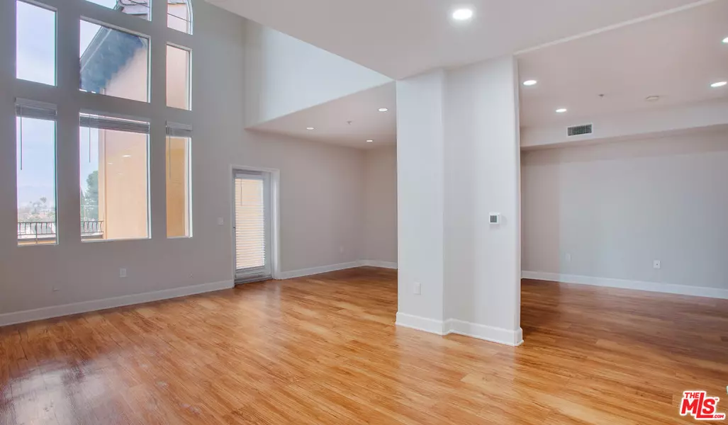 340 S Hauser Blvd #4-430, Los Angeles, CA 90036