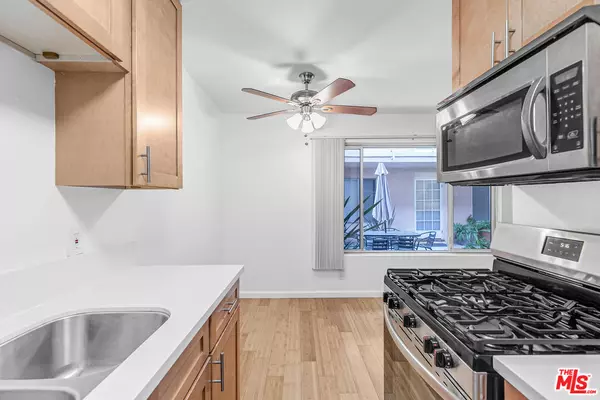 2627 5th St #3, Santa Monica, CA 90405