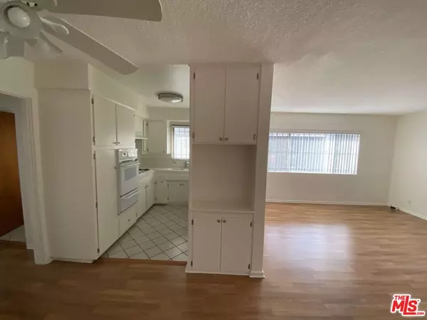 Los Angeles, CA 90027,1743 N Edgemont St #3