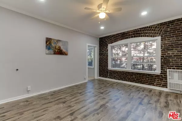 Los Angeles, CA 90005,730 S Catalina St