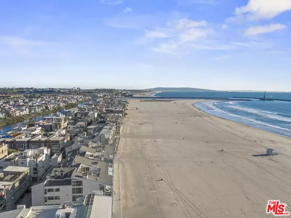 Marina Del Rey, CA 90292,4 Jib St #3