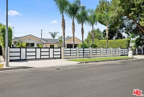 Woodland Hills, CA 91367,6243 Berquist Ave