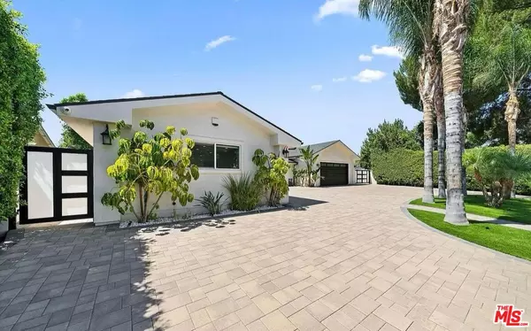 Woodland Hills, CA 91367,6243 Berquist Ave