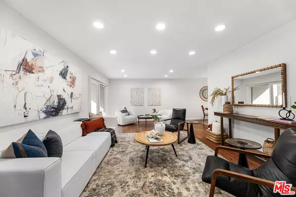 4353 Colfax Ave #27, Studio City, CA 91604