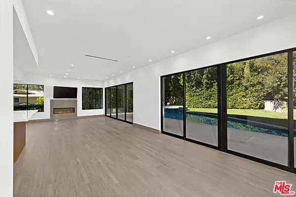 Studio City, CA 91604,11200 DONA LOLA DR