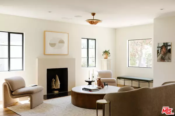 Los Angeles, CA 90004,326 N Gower St