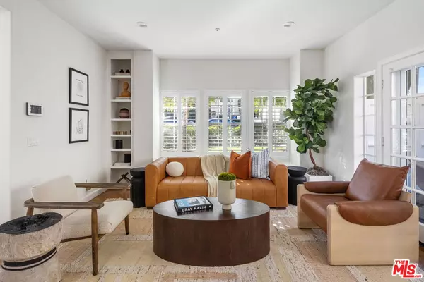 Redondo Beach, CA 90278,1913 Harriman Ln #1