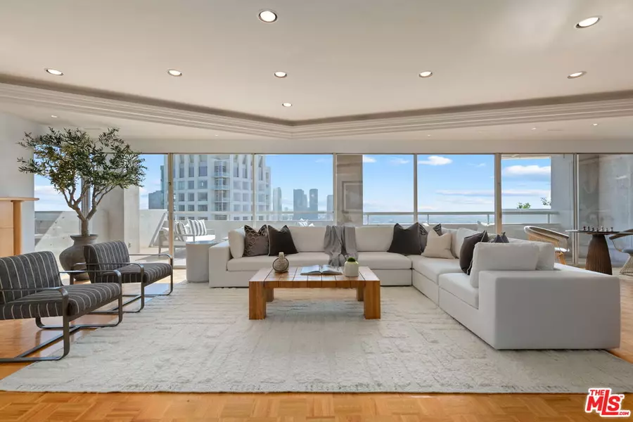 875 Comstock Ave #PH-A, Los Angeles, CA 90024