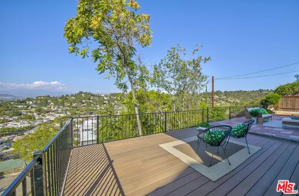 Los Angeles, CA 90065,1832 Burnell Dr