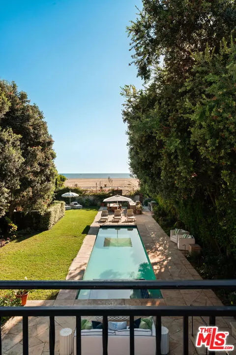 Santa Monica, CA 90402,705 Palisades Beach Rd