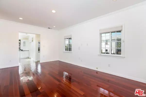 Venice, CA 90291,252 Hampton Dr