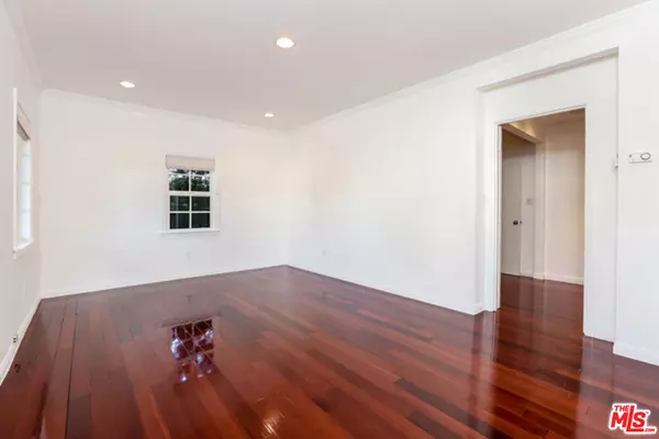 Venice, CA 90291,252 Hampton Dr