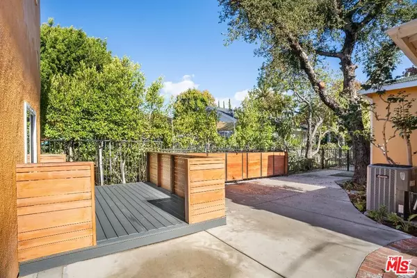 Santa Monica, CA 90404,1844 18th St #E